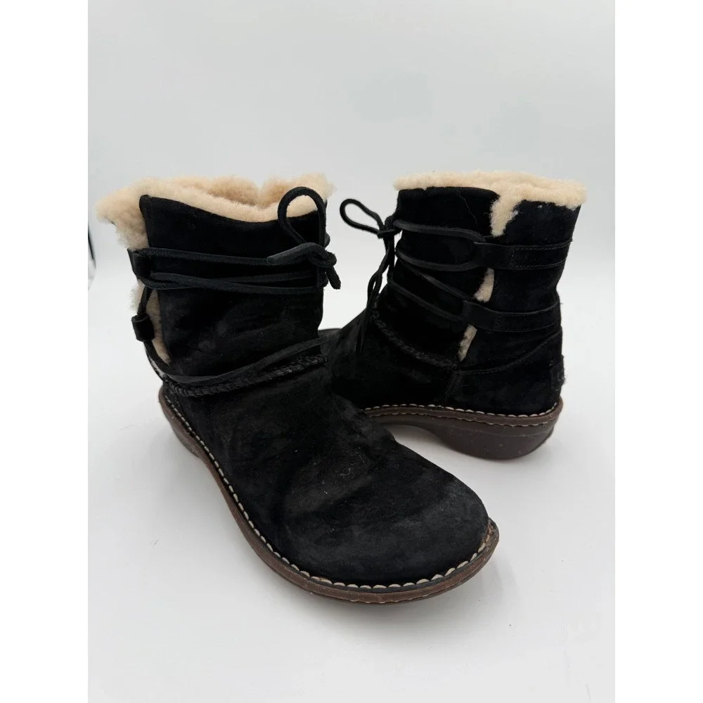 UGG Caspia Suede Leather Lace Up Sherpa Fur Lined Ankle Boots Winter Booties 8